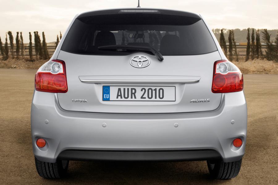  Toyota Auris 2010 года  (фото 55 из 59)
